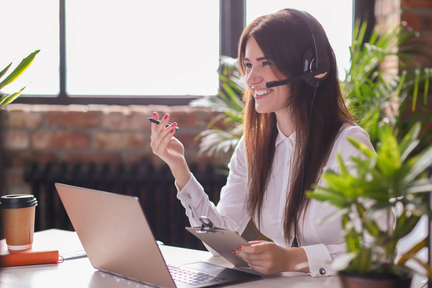 https://www.banyew.com/wp-content/uploads/2024/02/portrait-woman-customer-service-worker.jpg