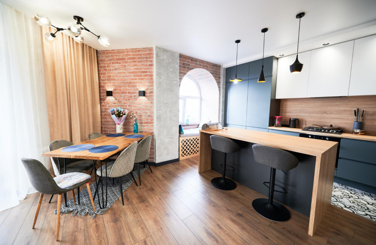https://www.banyew.com/wp-content/uploads/2024/03/modern-interior-beautiful-kitchen-studio-1-1280x835.jpg